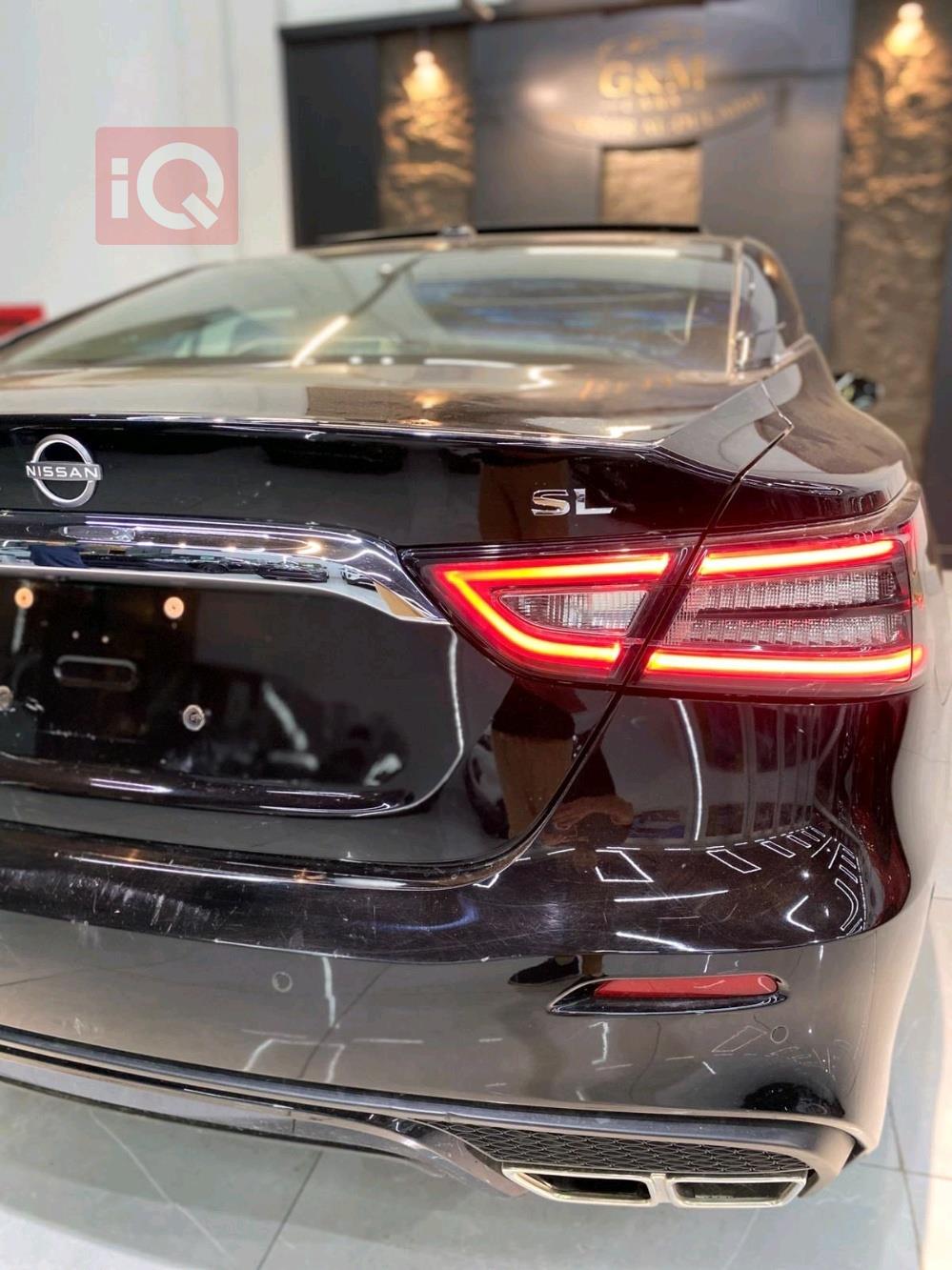 نيسان ماكسيما